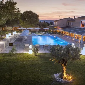 Le Domaine Des Oliviers Hotel